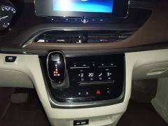Buick GL8 Land Business Class Comfort Edition - ფოტო 14
