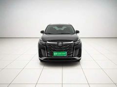 Buick GL8 Land Business Class Comfort Edition - ფოტო 2
