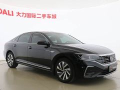Volkswagen Passat Plug-in Hybrid 430PHEV Hybrid Luxury Edition - photo 3