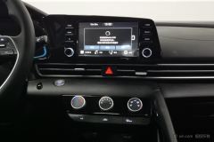 Hyundai Elantra 1.5L CVT Elite Edition - фото 16