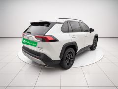 Toyota RAV4 2.0L CVTAWDPremium Edition - фото 4