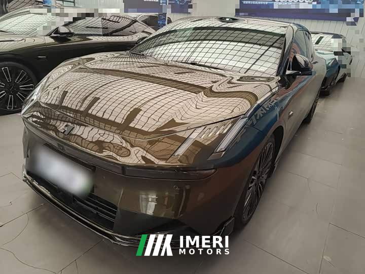 Lynk & Co 10 240 AWD Ultra Sport Edition - car from China