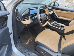 Geely Boyue L 1.5TD DCT Luxury - ფოტო 17