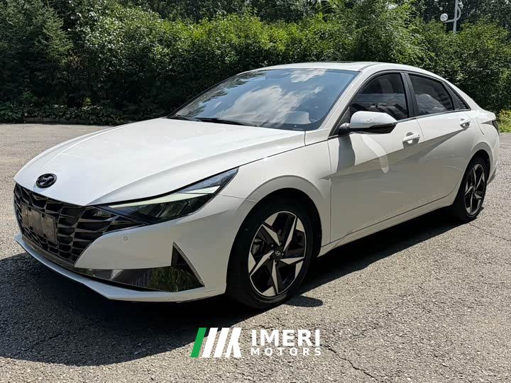 Hyundai Elantra 1.5L CVT Luxury