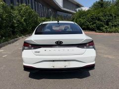 Hyundai Elantra 1.5L CVT Luxury - ფოტო 11