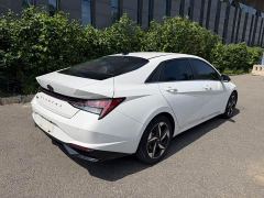 Hyundai Elantra 1.5L CVT Luxury - ფოტო 12