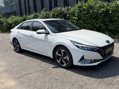 Hyundai Elantra 1.5L CVT Luxury - ფოტო 3