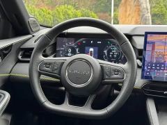 Lynk & Co 03 1.5T DCT Pro - ფოტო 5
