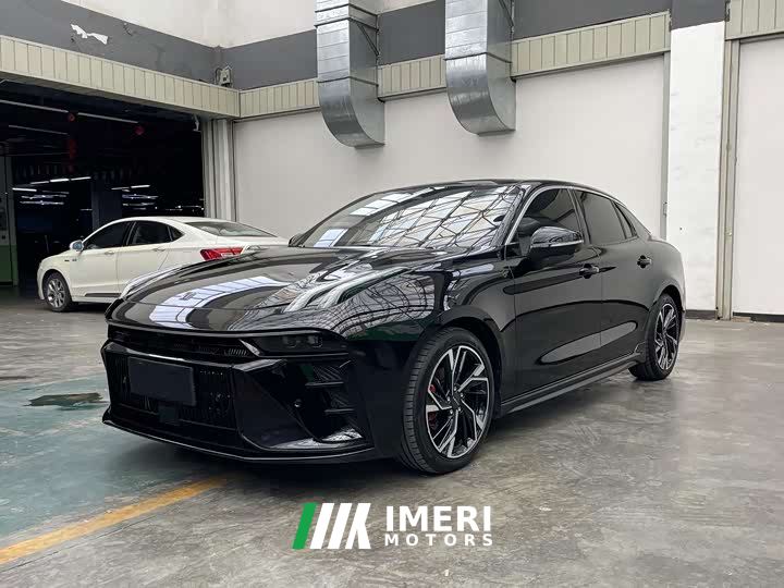 Lynk & Co 03 1.5T DCT Pro