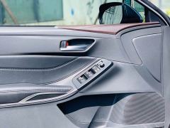 Toyota Avalon 2.0L Luxury Edition - ფოტო 11
