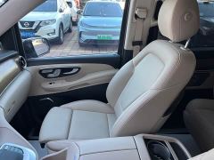 Mercedes-Benz V-Class V 260 Luxury Edition - фото 11