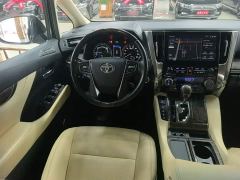 Toyota Vellfire Crown Hybrid 2.5L HV Luxury Edition - photo 10