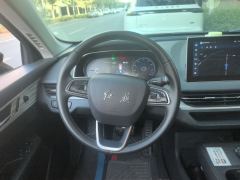 FAW Hongqi E-QM5 Red Flag E-QM5 500km Travel Edition - фото 11