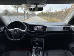 Volkswagen Taos 280TSI FWD Luxury Smart Connected Edition - фото 16