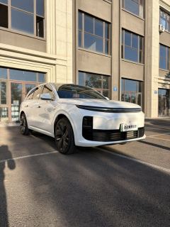 Li Auto L6 Pro - ფოტო 3