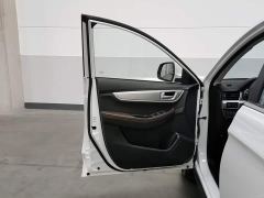 Dongfeng Fenghang T5 Prosperous Era 1.6L CVT Dream-Chasing Edition 5-Seater - фото 8