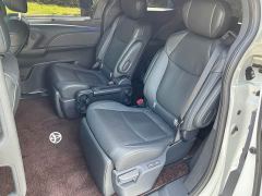 Toyota Sienna 2.5L Hybrid Premium Edition - photo 12