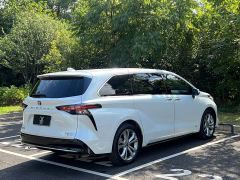 Toyota Sienna 2.5L Hybrid Premium Edition - photo 16