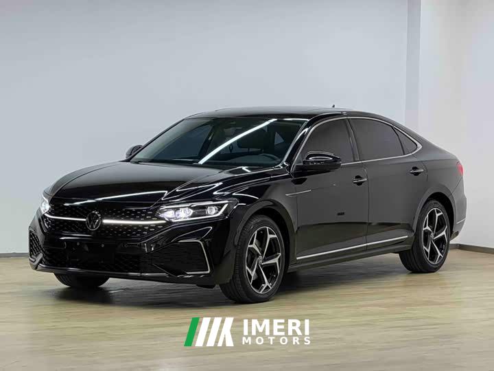 Volkswagen Passat 380TSI Longxiang Edition