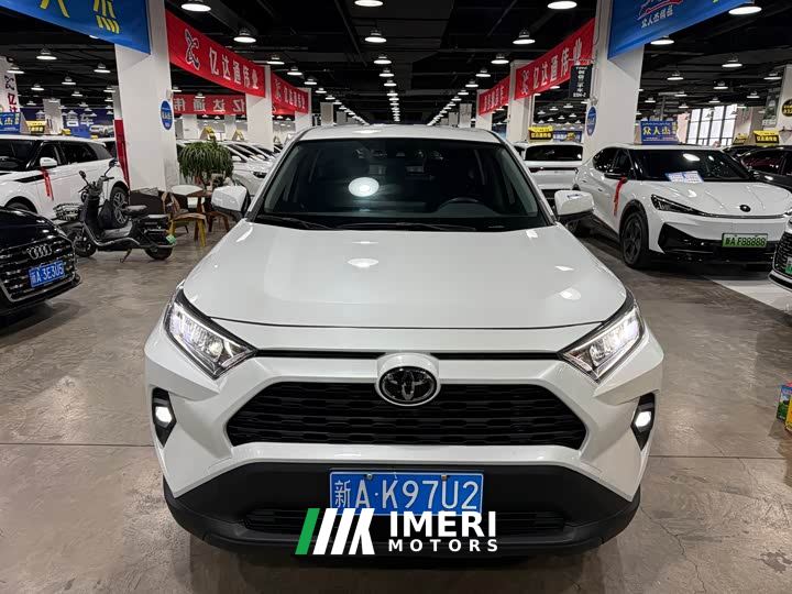 Toyota RAV4 2.0L CVT FWD Urban Edition - car from China