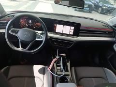 Volkswagen Lingdu L 280TSI DSG Dazzling Red Edition - photo 9