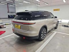 NIO ES8 75kWh - photo 4