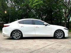 Mazda3 Axela 2.0L Automatic Luster Edition - photo 4