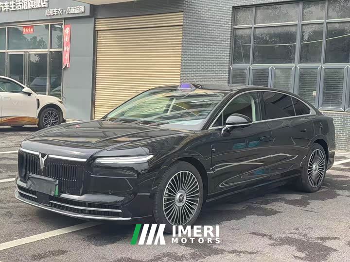Voyah Lantu Zhaohui L Four-Wheel Drive Ultra - автомобиль из Китая