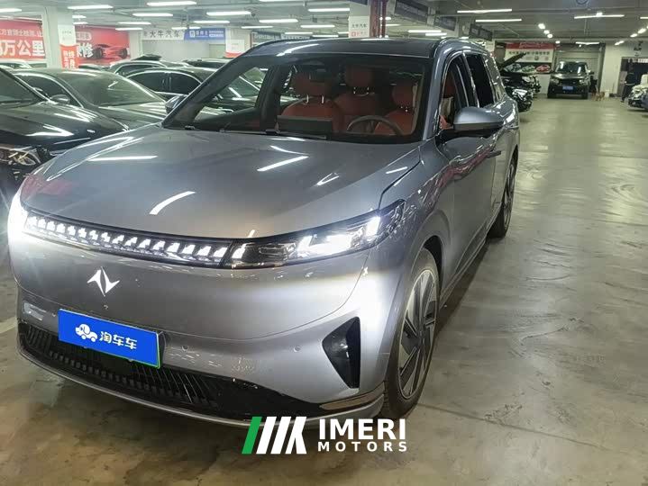 Dongfeng eπ008 210Max Extended Range 6-Seater - автомобиль из Китая
