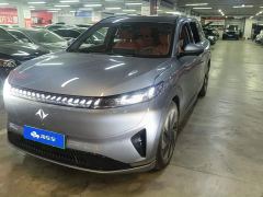 Dongfeng eπ008 210Max Extended Range 6-Seater - фото 1