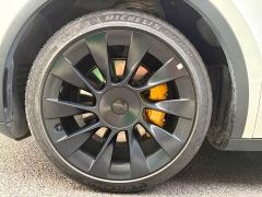 Tesla Model Y Long Range All-Wheel Drive - photo 9