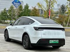 Tesla Model Y Rear-Wheel Drive - photo 4