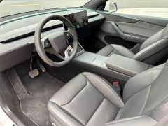 Tesla Model Y Rear-Wheel Drive - photo 9