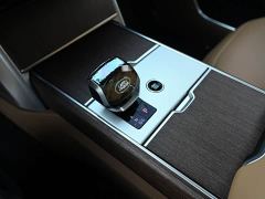 Land Rover Range Rover 3.0L V6 400PS Extended Wheelbase Prestige Edition - фото 11