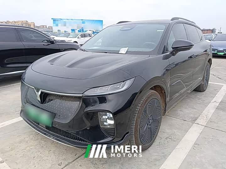 Voyah Lantu Zhiyin Four-Wheel Drive Global Edition - автомобиль из Китая
