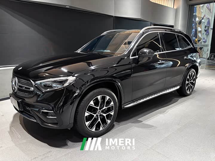 Mercedes-Benz GLC 260 L 4MATIC Luxury 5-Seater