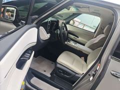 Lexus LM 500h Six-Seat Premium Edition - фото 10
