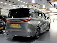 Lexus LM 500h Six-Seat Premium Edition - фото 3