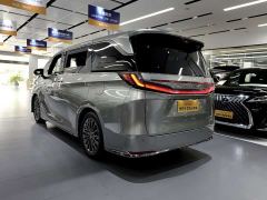 Lexus LM 500h Six-Seat Premium Edition - фото 5