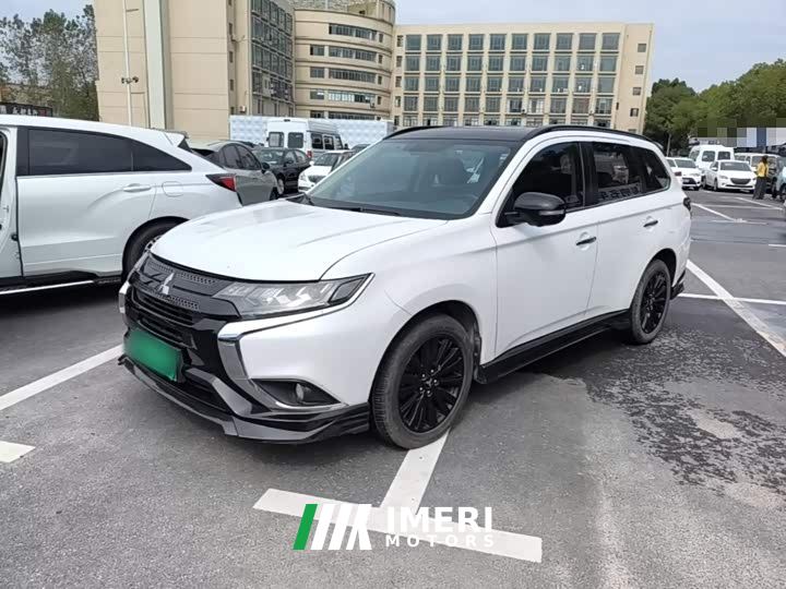 Mitsubishi Outlander 2.4L AWD Radiance Edition 5-Seater - car from China