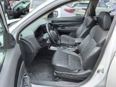 Mitsubishi Outlander 2.4L AWD Radiance Edition 5-Seater - photo 14
