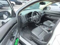 Mitsubishi Outlander 2.4L AWD Radiance Edition 5-Seater - photo 15