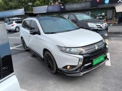 Mitsubishi Outlander 2.4L AWD Radiance Edition 5-Seater - photo 3