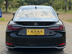 Lexus ES 200 Excellence Edition - фото 17