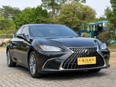 Lexus ES 200 Excellence Edition - фото 3