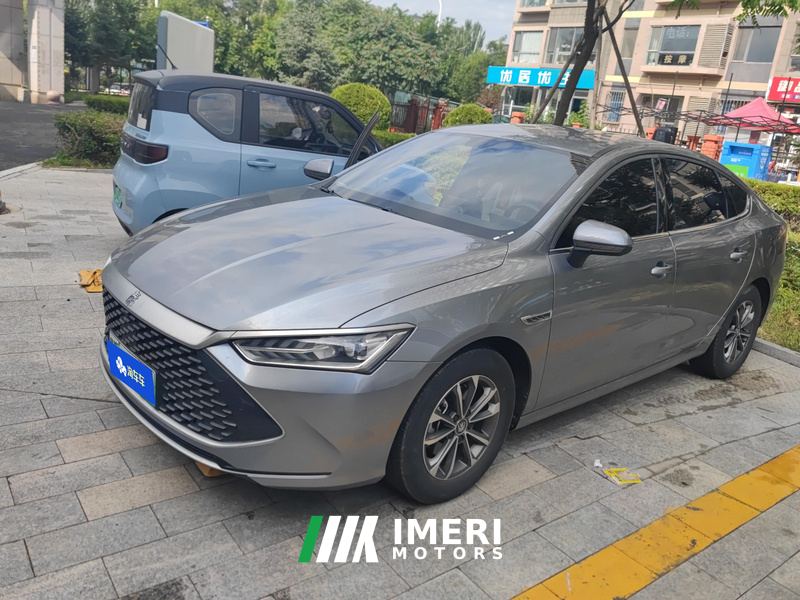 BYD Qin PLUS DM-i Champion Edition 1.5L 55km Leading Edition - ავტომობილი ჩინეთიდან