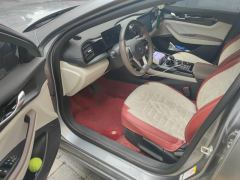 BYD Qin PLUS DM-i Champion Edition 1.5L 55km Leading Edition - ფოტო 14