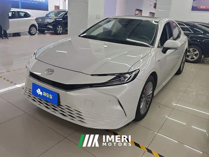 Toyota Camry Hybrid 2.0HG Radiance Edition