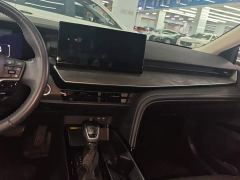 Toyota Camry Hybrid 2.0HG Radiance Edition - ფოტო 13