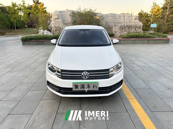 Volkswagen Santana 1.5L Manual Fashion Edition - car from China